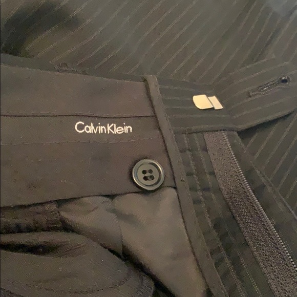 ⭐️SOLD⭐️Suit - Picture 8 of 8